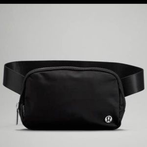 Lululemon Everywhere Belt bag - Black